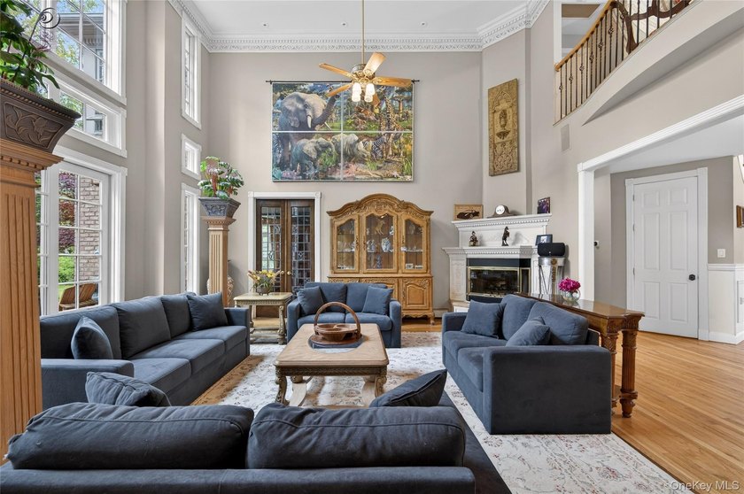 Step into a truly extraordinary 7,400 sq ft majestic Colonial - photo 14