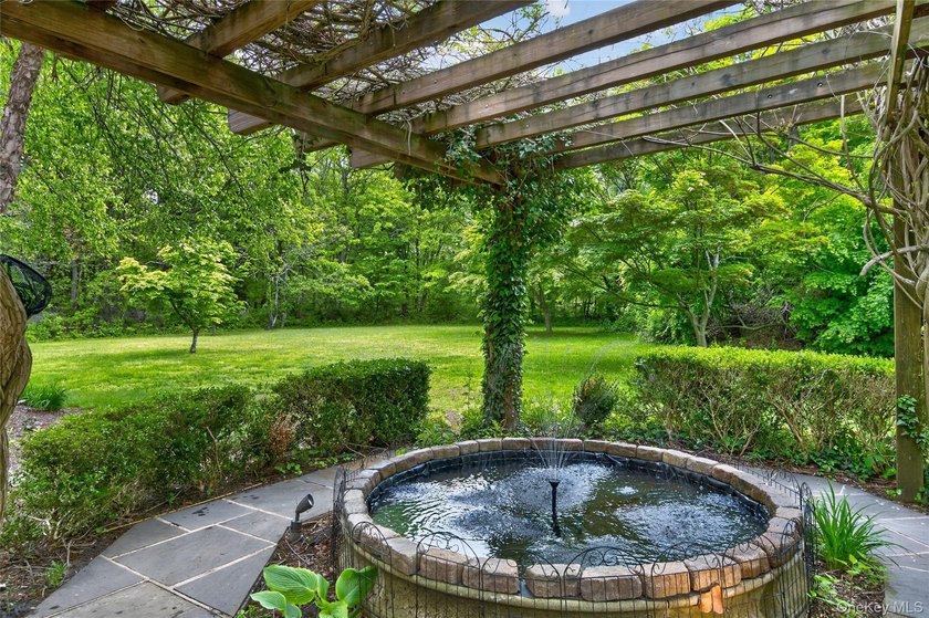 Step into a truly extraordinary 7,400 sq ft majestic Colonial - photo 38