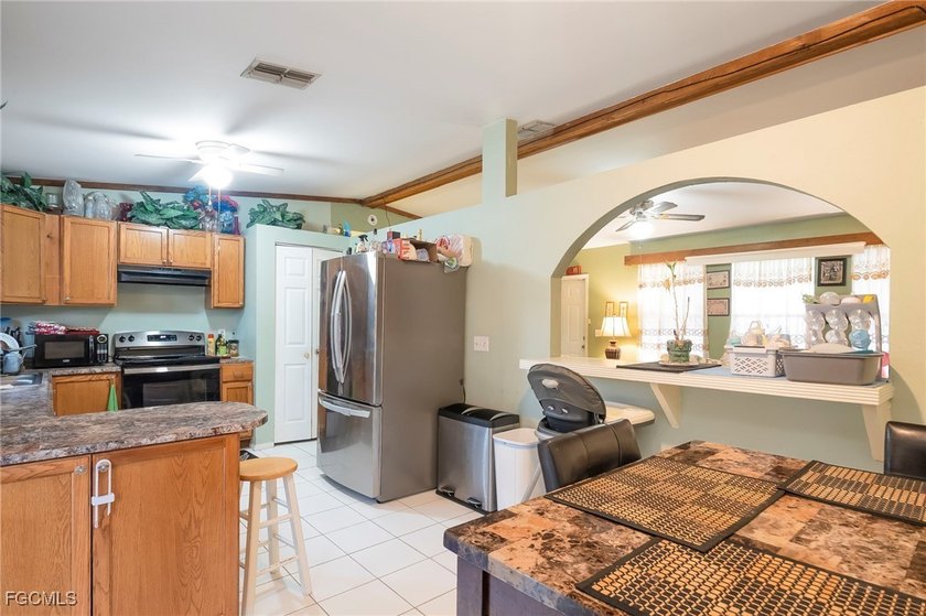 MOTIVATED SELLERS! Experience the perfect opportunity to own a - photo 8
