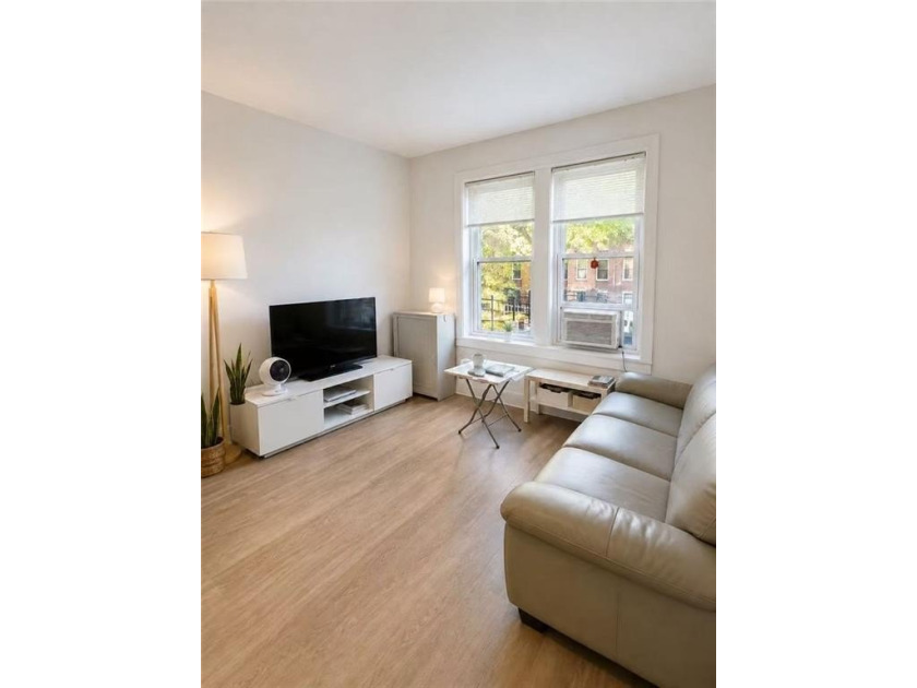 Turnkey 6-Dwelling Corner Detached Brick Building, Bensonhurst - photo 3