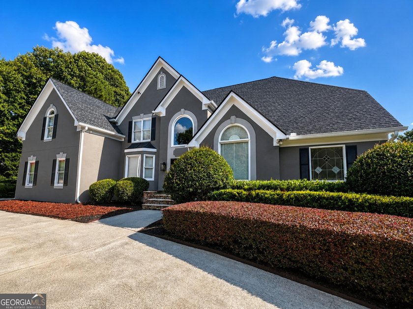 Searching for a 7-bedroom home in Horseshoe Bend? Welcome to 275 - photo 2