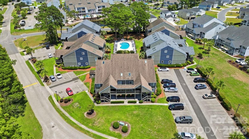 Motivated Seller!! Ground Floor Unit! This cozy 2 bedroom, 2 - photo 6