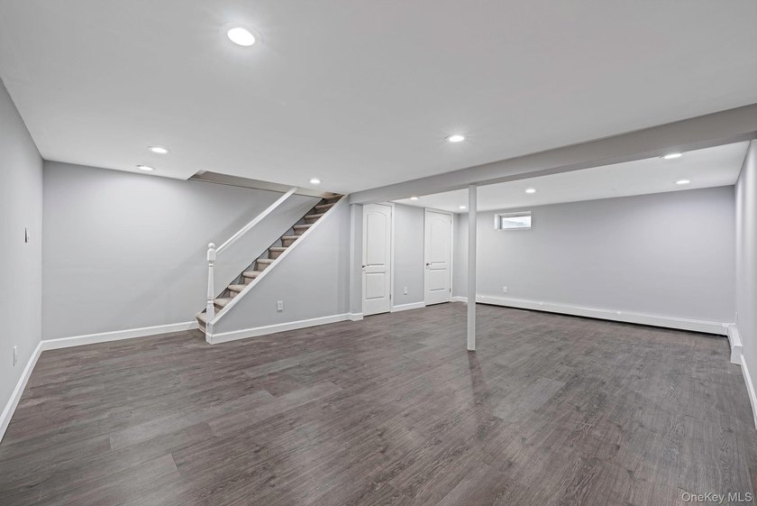 Welcome to this stunning Colonial nestled in the heart of - photo 16