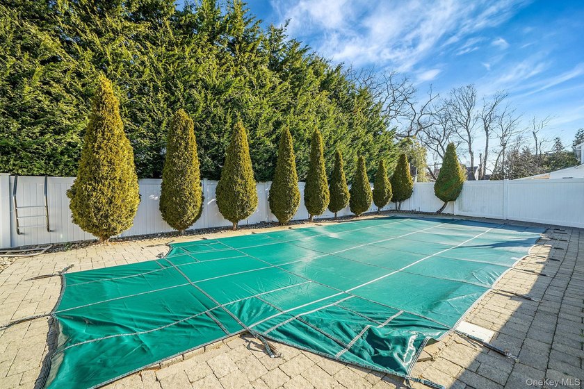 Welcome to this stunning Colonial nestled in the heart of - photo 20