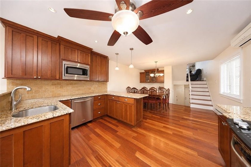 Unique package opportunity: includes the house and an adjoining - photo 8