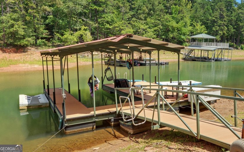 The Ultimate Lake Hartwell Luxury Retreat! Forget the standard - photo 7