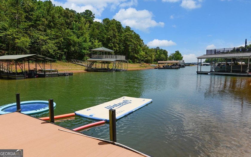 The Ultimate Lake Hartwell Luxury Retreat! Forget the standard - photo 9