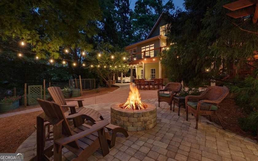 The Ultimate Lake Hartwell Luxury Retreat! Forget the standard - photo 10