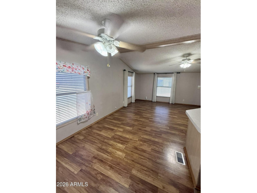 **ALL AGES with LOW lot rent** Welcome Home! Spacious corner-lot - photo 13