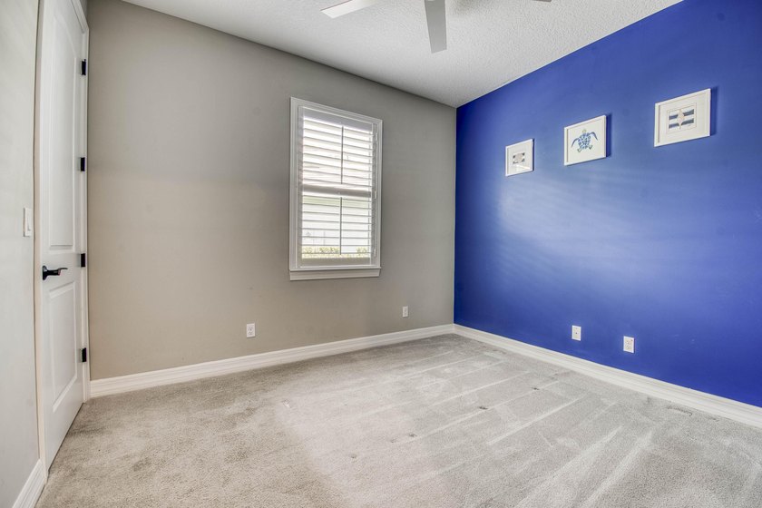 Outstanding New Price! This unique and highly sought-after - photo 21