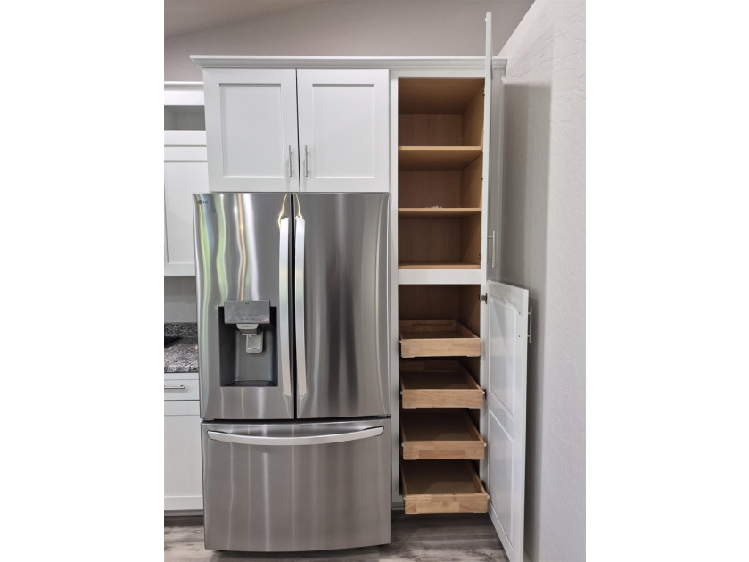 Quality craftsmanship and luxurious materials, this brand-new - photo 22