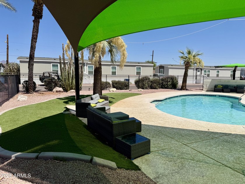 **ALL AGES with LOW lot rent** Welcome Home! Spacious corner-lot - photo 25