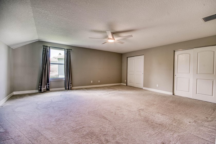 Outstanding New Price! This unique and highly sought-after - photo 27