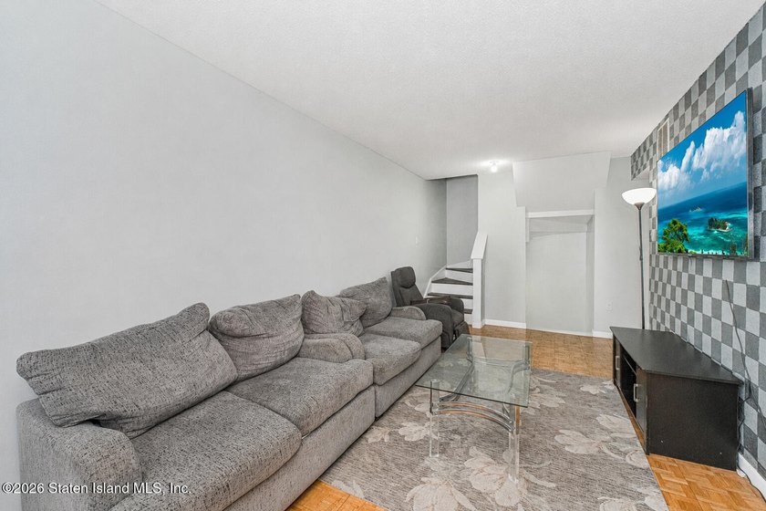 Welcome to 548 Ilyssa Way, a beautifully maintained - photo 10