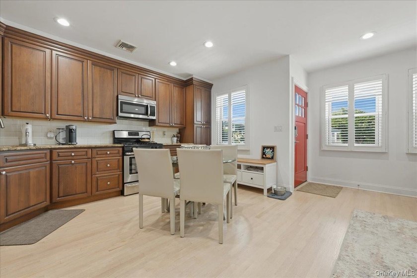 Welcome to 18 Clark Street Long Beach This home is located on - photo 10
