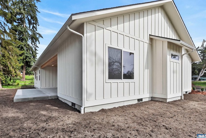 Brand New Construction just completed in Sequim's Sunland - photo 11