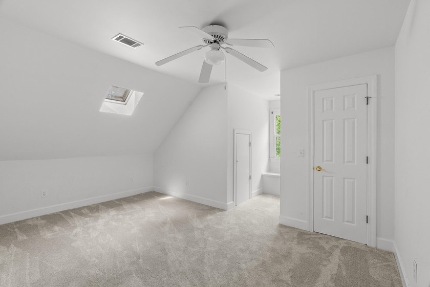 Experience an idyllic Lowcountry lifestyle in Gift Plantation - photo 31