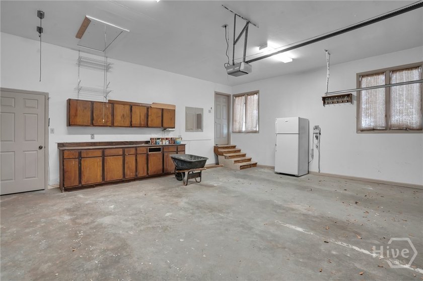 PRICE REDUCED !! Now is the time to make your move! Positioned - photo 33