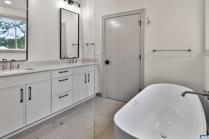 Brand New Construction just completed in Sequim's Sunland - photo 37