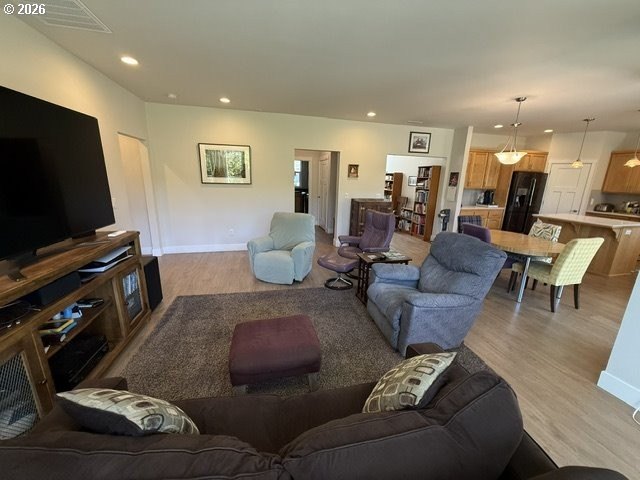 Beautifully maintained *Rogue* floor plan offering 1,765 sq. ft - photo 10