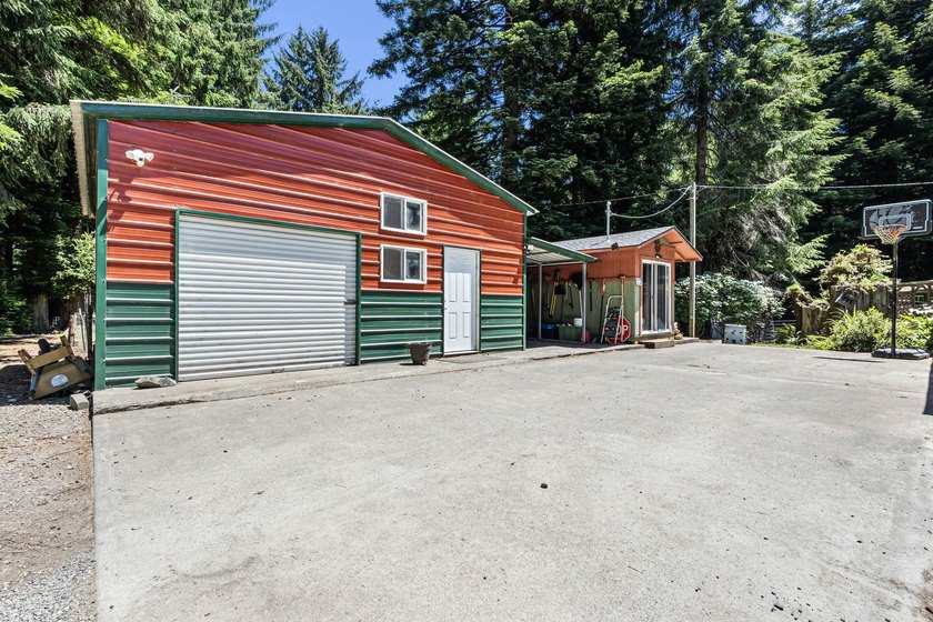 Discover your own private paradise with this expansive 6.00-acre - photo 31