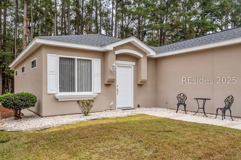 Step into this beautifully landscaped Acadia model, meticulously - photo 6