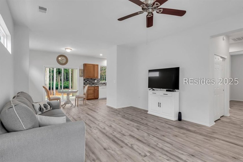 Step into this beautifully landscaped Acadia model, meticulously - photo 9