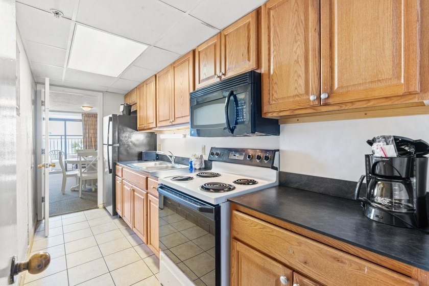 Welcome to Landmark Resort. This is a true 1 bedroom 1 bath - photo 10