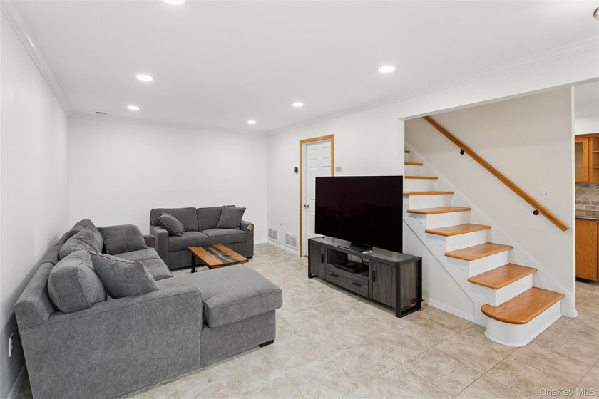 Oceanside Alhambra Condominium Updated Corner Unit 2 Br Duplex - photo 12