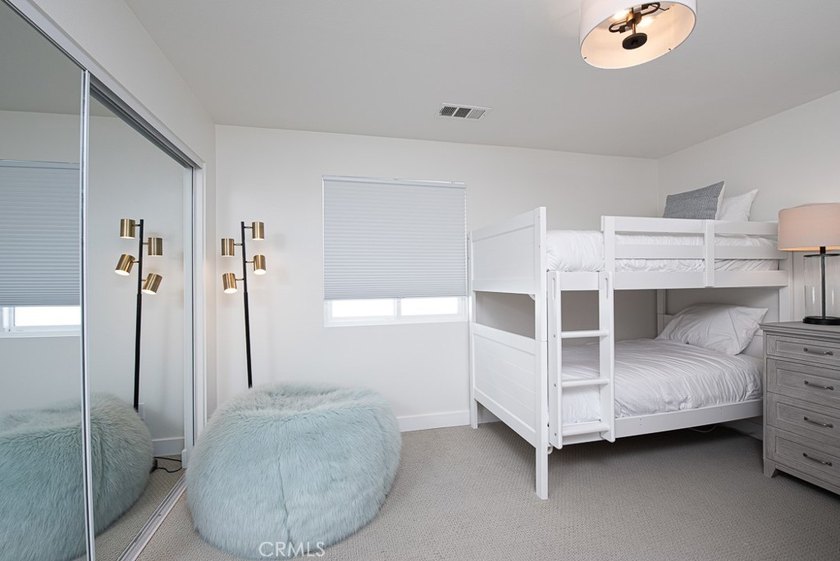 AVAILABLE DATES IN JUNE FOR THIS GORGEOUS FURNISHED MONTHLY AND - photo 17