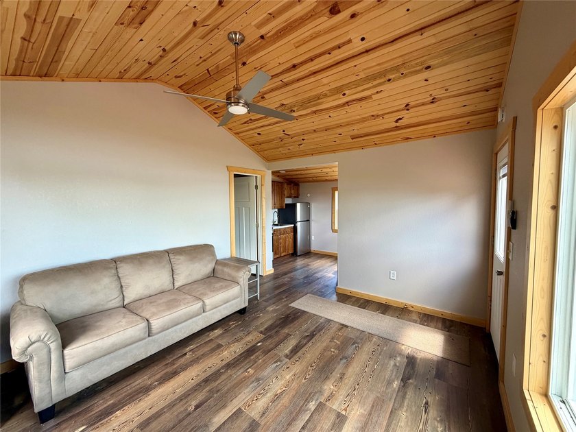 Enjoy carefree Northwoods living with this beautifully updated - photo 4