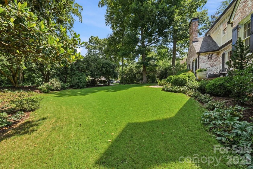Within Plaza Midwood's most exclusive enclave sits one of the - photo 4