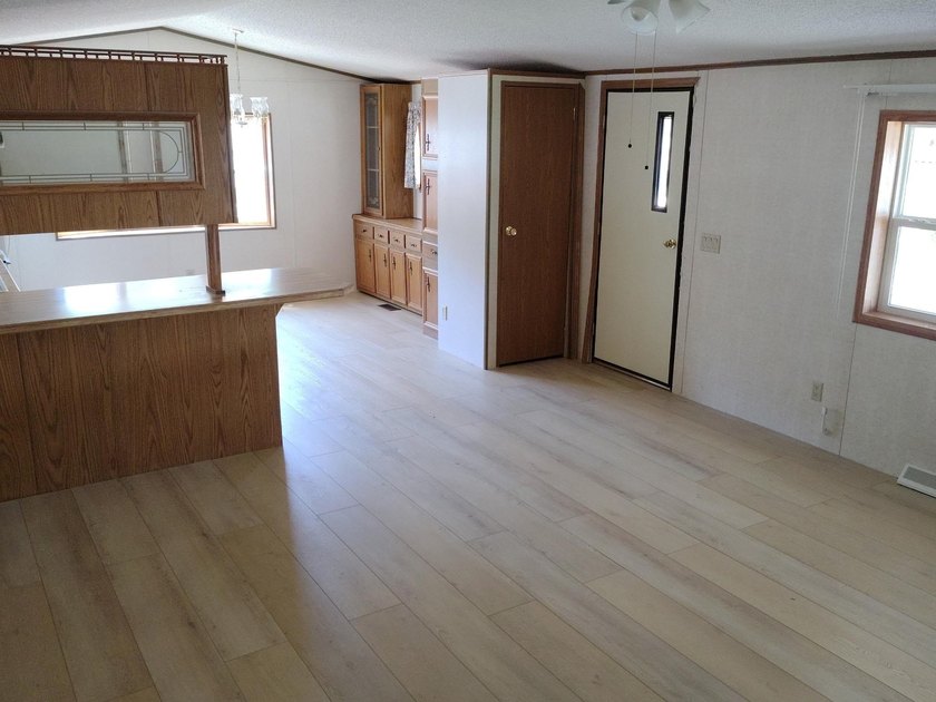 Located in the desirable 55+ Pirco community, this beautifully - photo 6