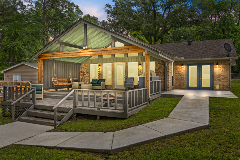 Lake Cherokee Real Estate Image