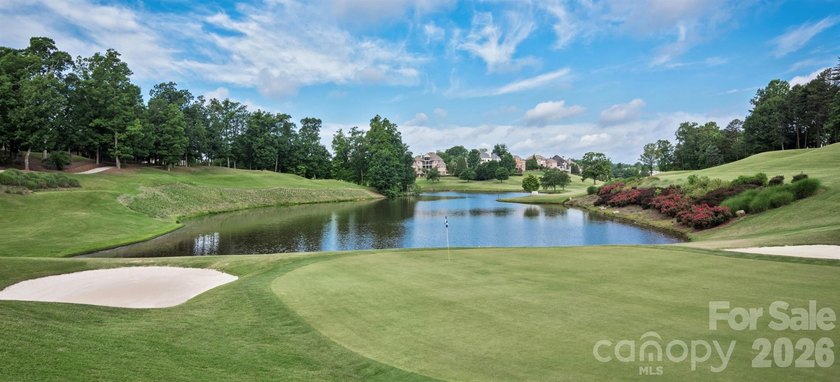 Perfectly positioned on a large, private, beautifully landscaped - photo 6