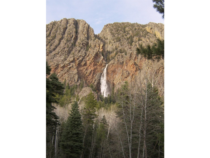 Brazos lodge is a small quaint rustic Lodge in the Brazos canyon - photo 8