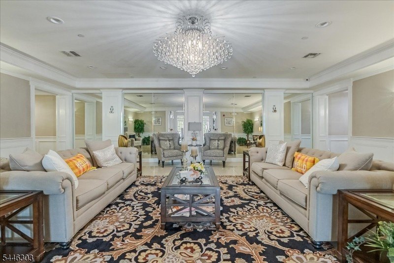 Experience refined, hassle-free living in The Royal Club at - photo 24