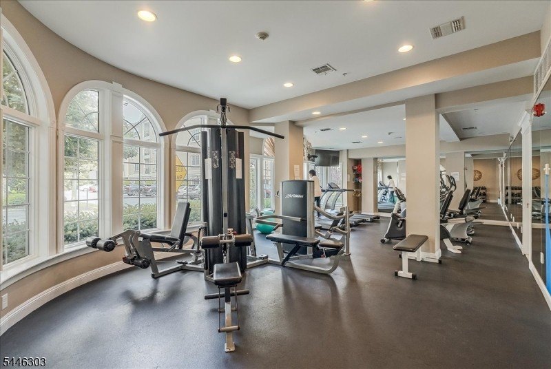 Experience refined, hassle-free living in The Royal Club at - photo 25