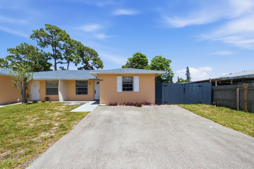 Welcome home to this beautifully updated 3-bedroom, 2-bath - photo 25