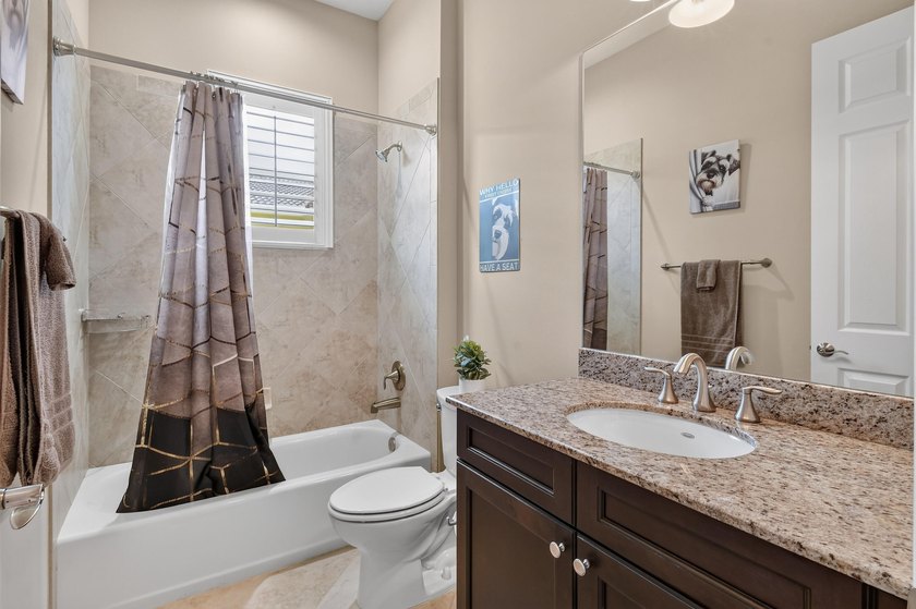 Meticulously maintained 2BR/2BA/2CG villa ideally located close - photo 43