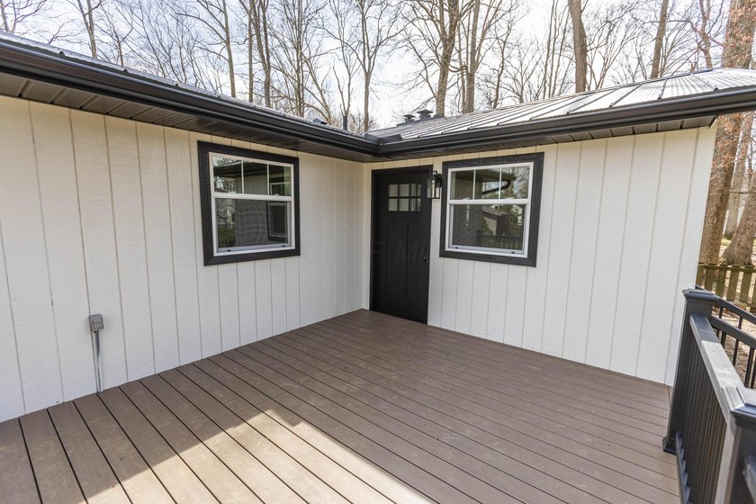 Welcome to 828 Terrace View Drive in Apple Valley. This - photo 48