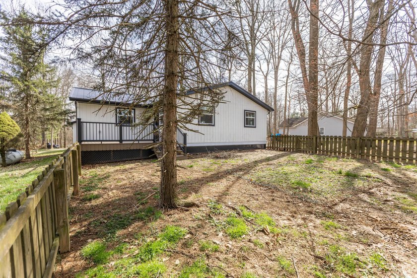 Welcome to 828 Terrace View Drive in Apple Valley. This - photo 50