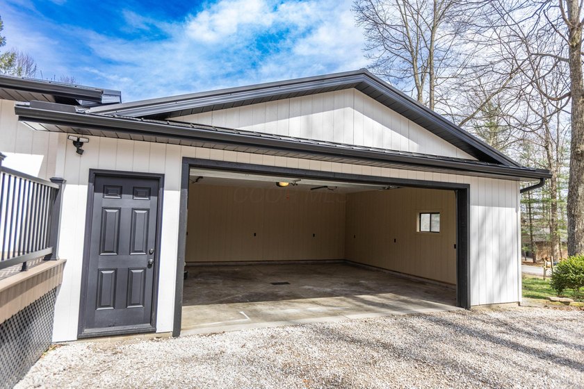 Welcome to 828 Terrace View Drive in Apple Valley. This - photo 54