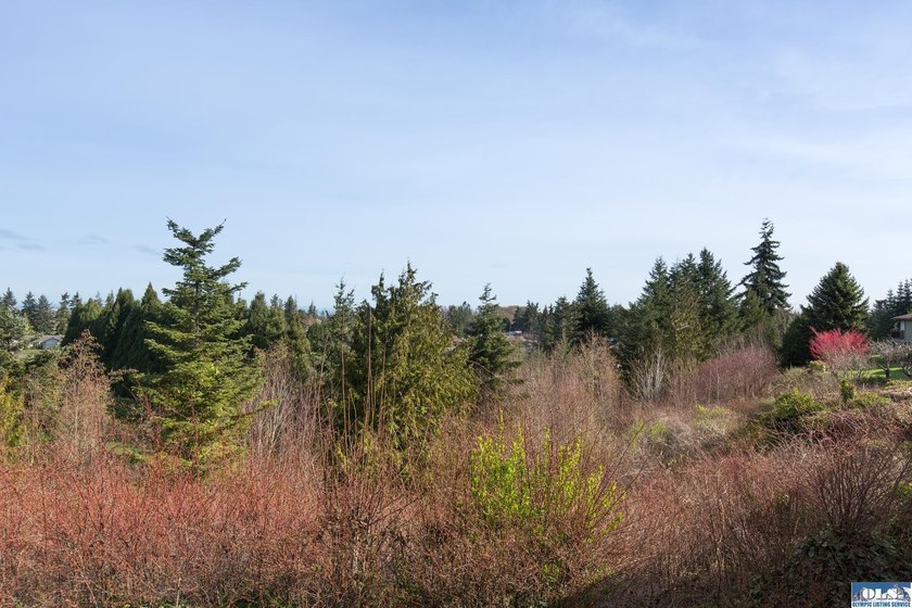 Welcome to this beautiful single-level condo nestled in the - photo 22