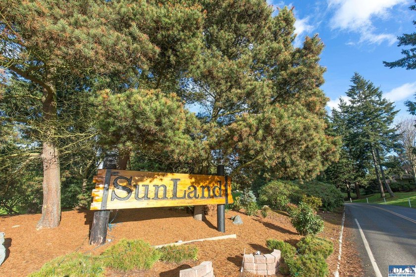 Welcome to this beautiful single-level condo nestled in the - photo 35