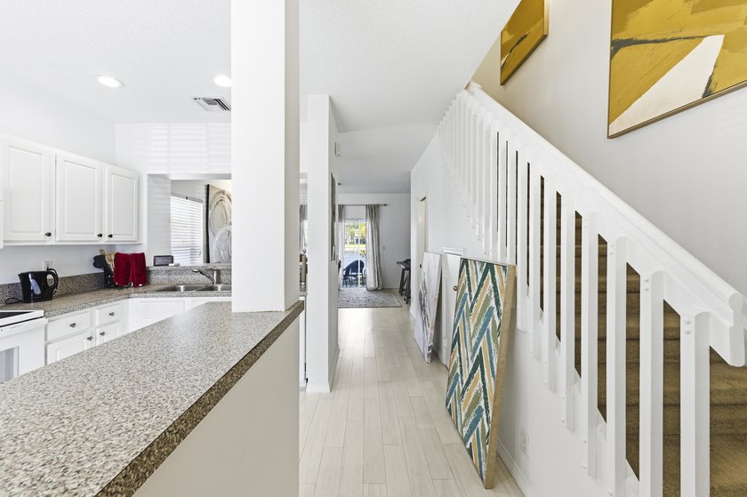 Beautiful two-story corner townhouse offering two bedrooms and - photo 5