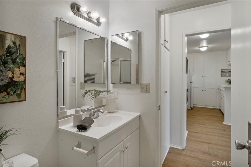 Experience comfort and coastal calm in this beautifully situated - photo 15