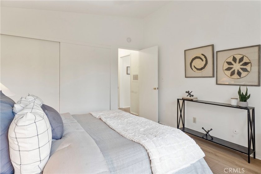 Experience comfort and coastal calm in this beautifully situated - photo 16