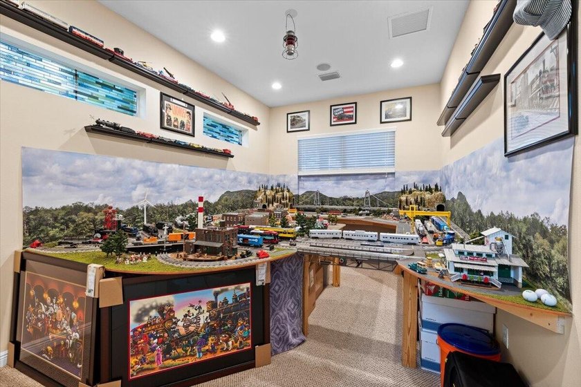 THIS IS IT, STAR WARS HOME WITH EVERY BELL AND WHISTLE - photo 27