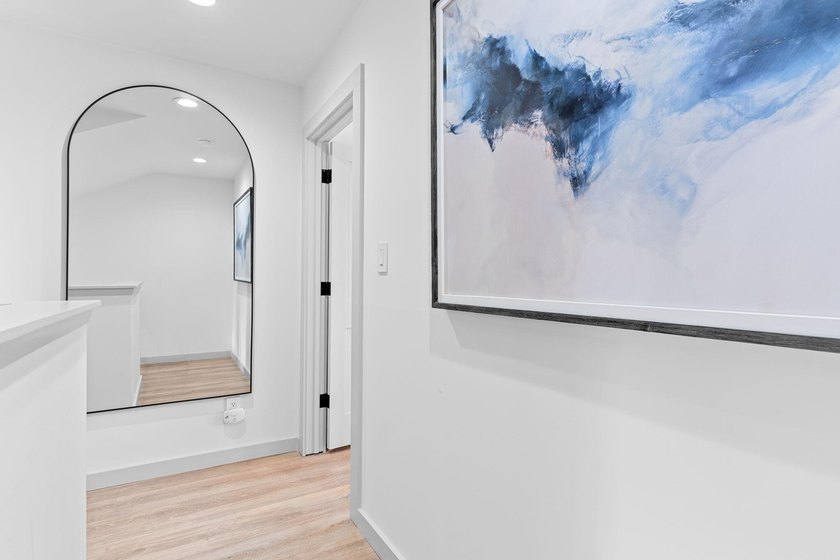 Completely Renovated &amp; Fully Furnished! Ultra- Rare Tops'l - photo 29